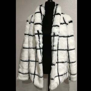 Tahari Coat - White Black - Faux Fur